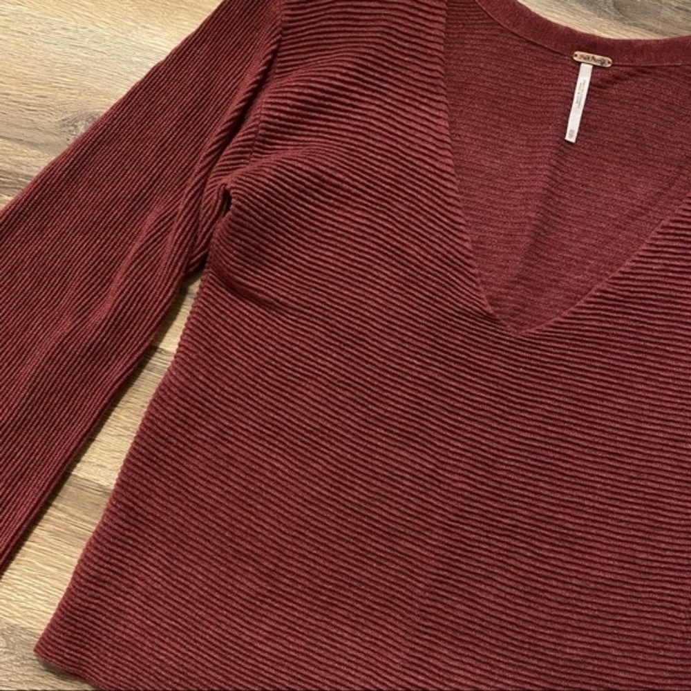 FREE People Starman Ribbed Burgundy Wool Blend Top Bell Flared Sleeves Small - Picture 4 of 10